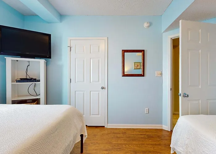 Cozy In Gulf-front Complex Shared Pool Ac Elevator *