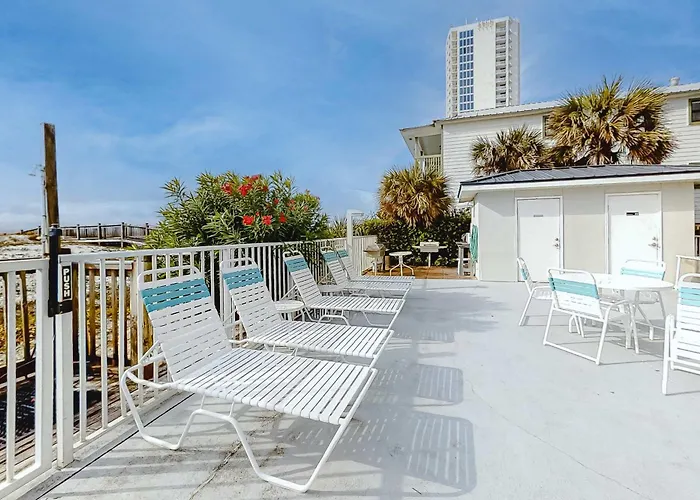 Cozy In Gulf-front Complex Shared Pool Ac Elevator *